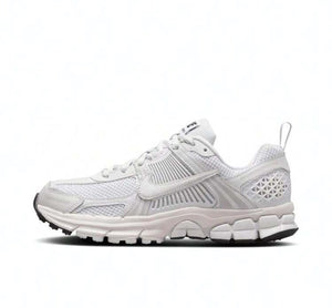 Vomero Triple White - 36